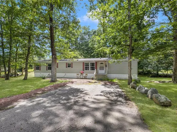 4 Jacob Perry Dr, Charlestown, RI 02813