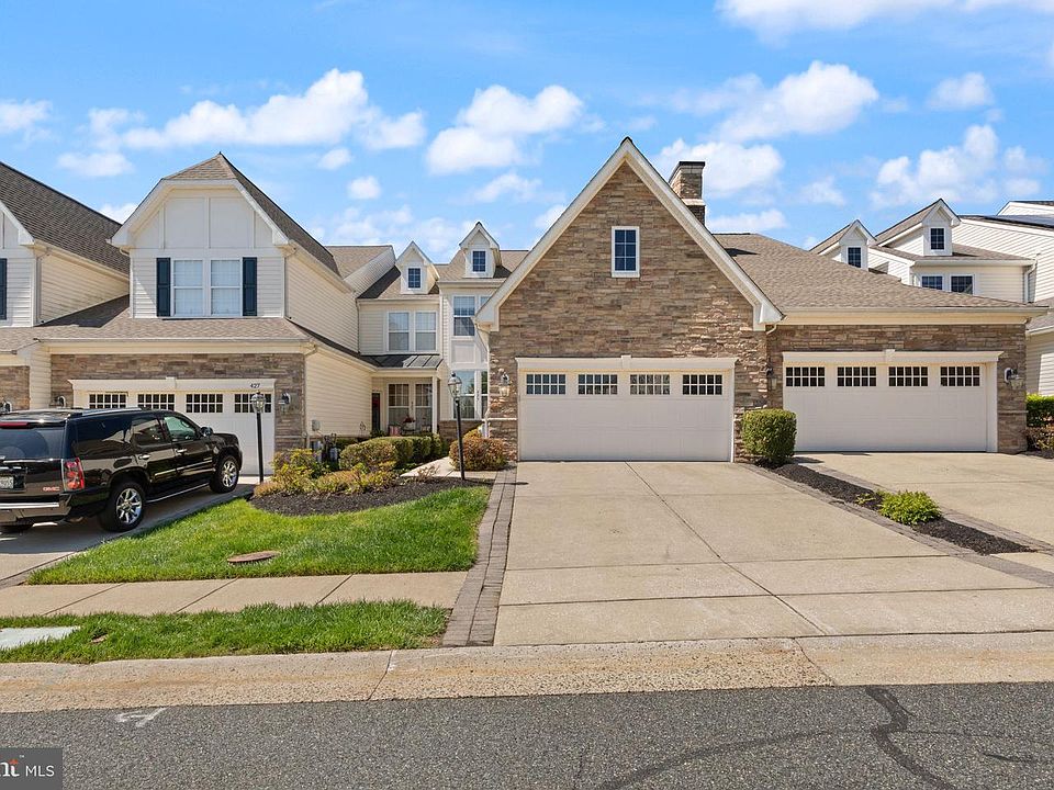 1st image of 429 Majestic Prince Cir