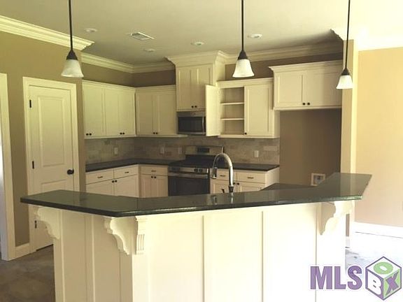 2nd image of 13530 Orleans Dr
