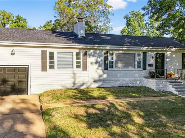 8019 Gramond Dr, Saint Louis, MO 63123