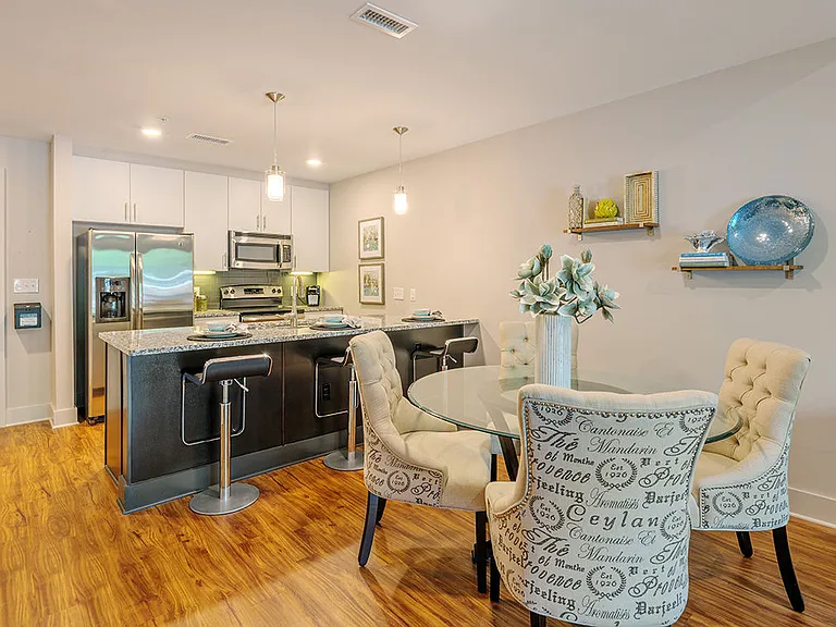 Environs Lofts at East 54 — Photo 9