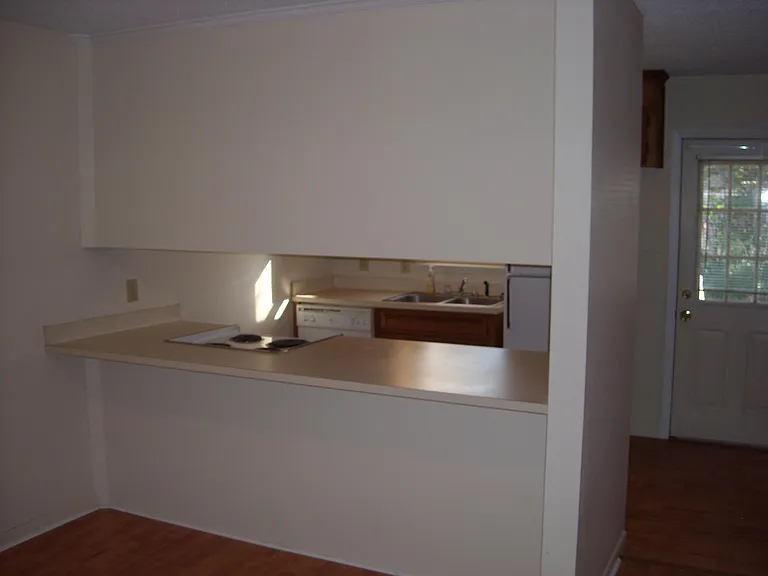 420 Etiwan Ave — Photo 4