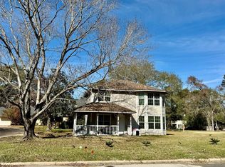 77 Westwood Dr E, Trinity, TX 75862