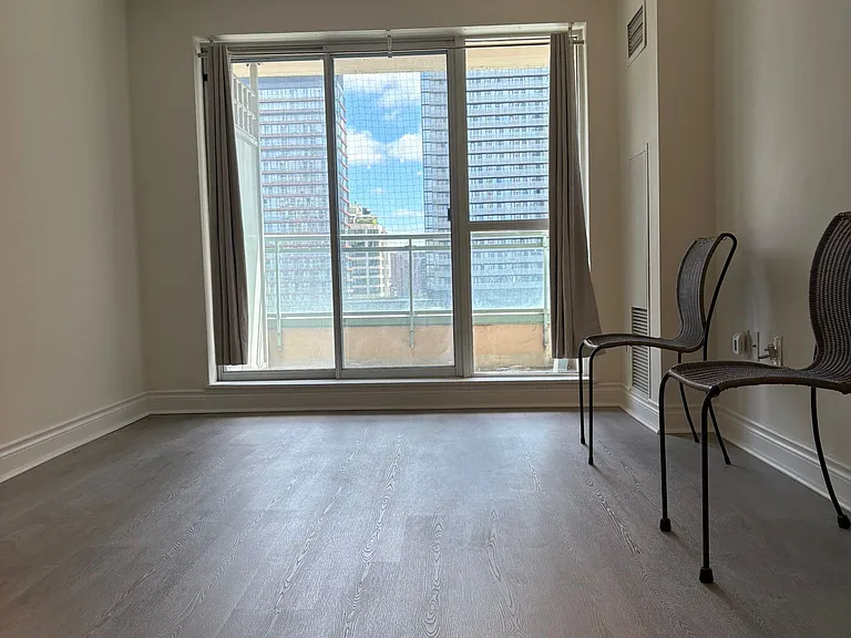 887 Bay St #1203 — Photo 5