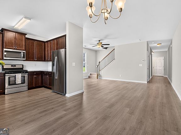 5th image of 4688 Beacon Ridge Ln