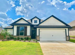 8340 Rainier St, Edmond, OK 73034