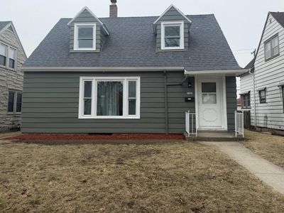 3525 South 19th STREET, Milwaukee, WI, 53221