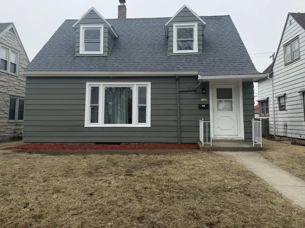 3525 South 19th STREET, Milwaukee, WI 53221