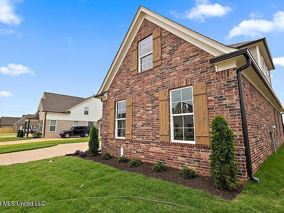 5th image of 859 Coahoma Ct
