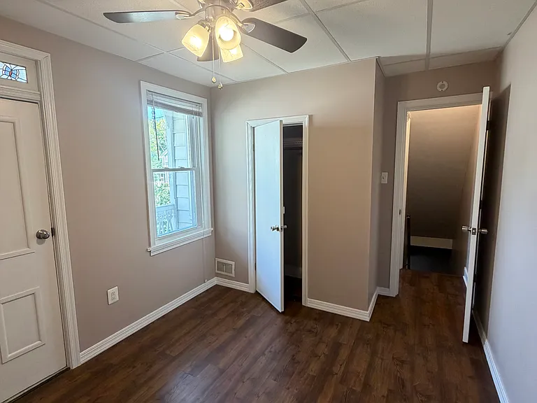 252 E Louther St — Photo 22