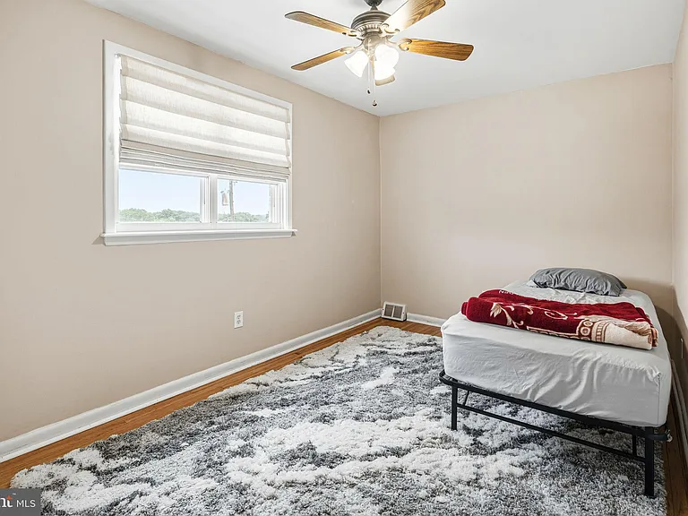7200 Shalkop St — Photo 14