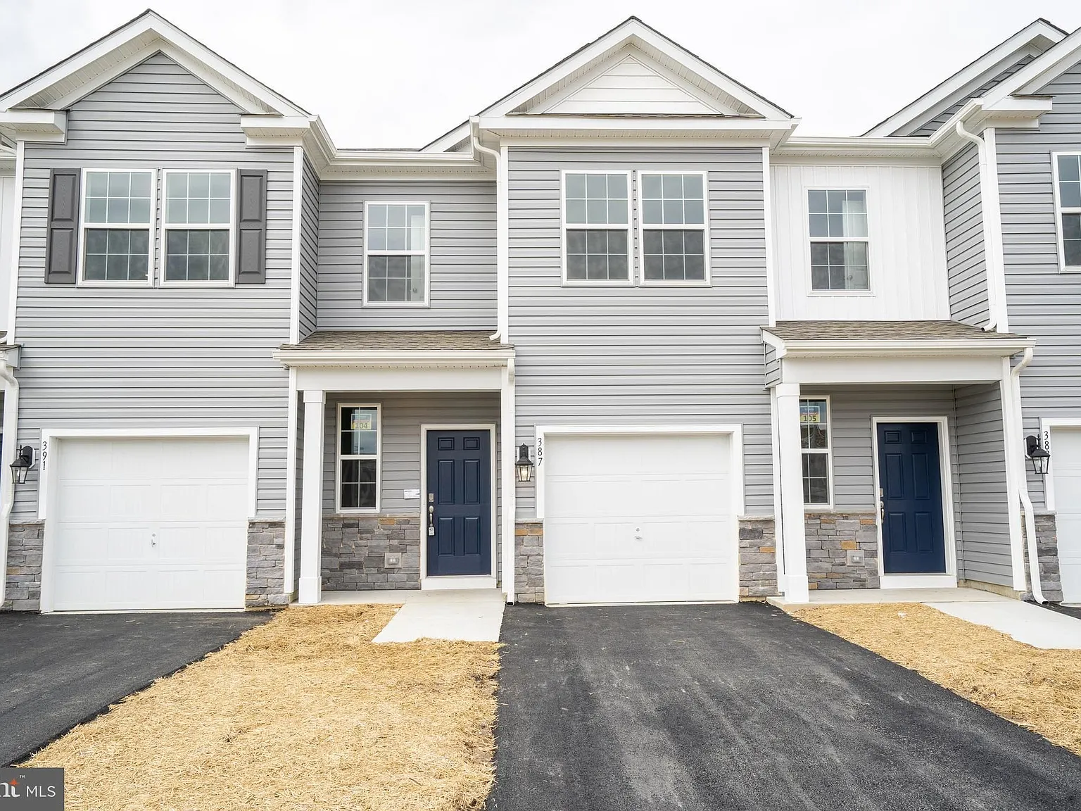 3 bed, 2.5 bath, 1484 sqft, $2,750 — Photo 4