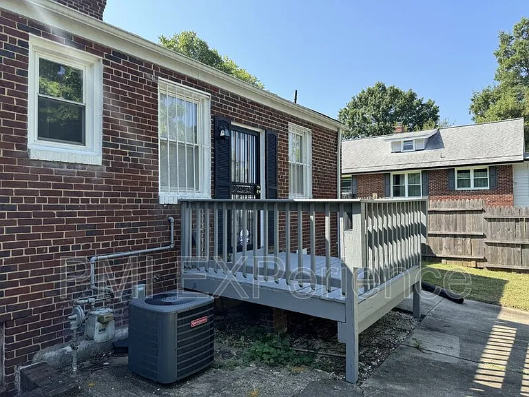 5716 Davey St — Photo 23
