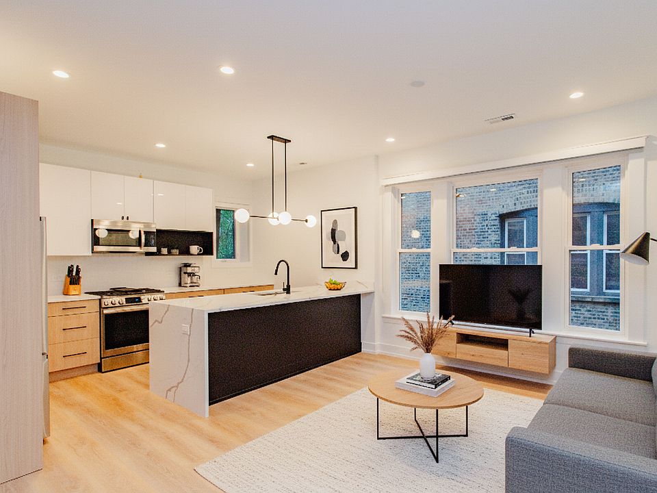 1st image of 2206 N Kedzie Blvd Floor 2
