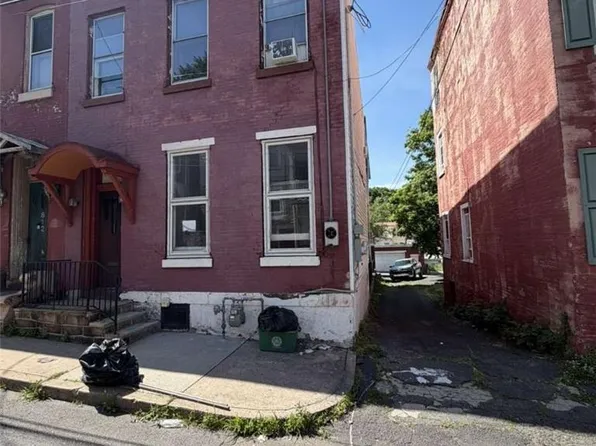 610 W Norwegian St #1, Pottsville, PA 17901