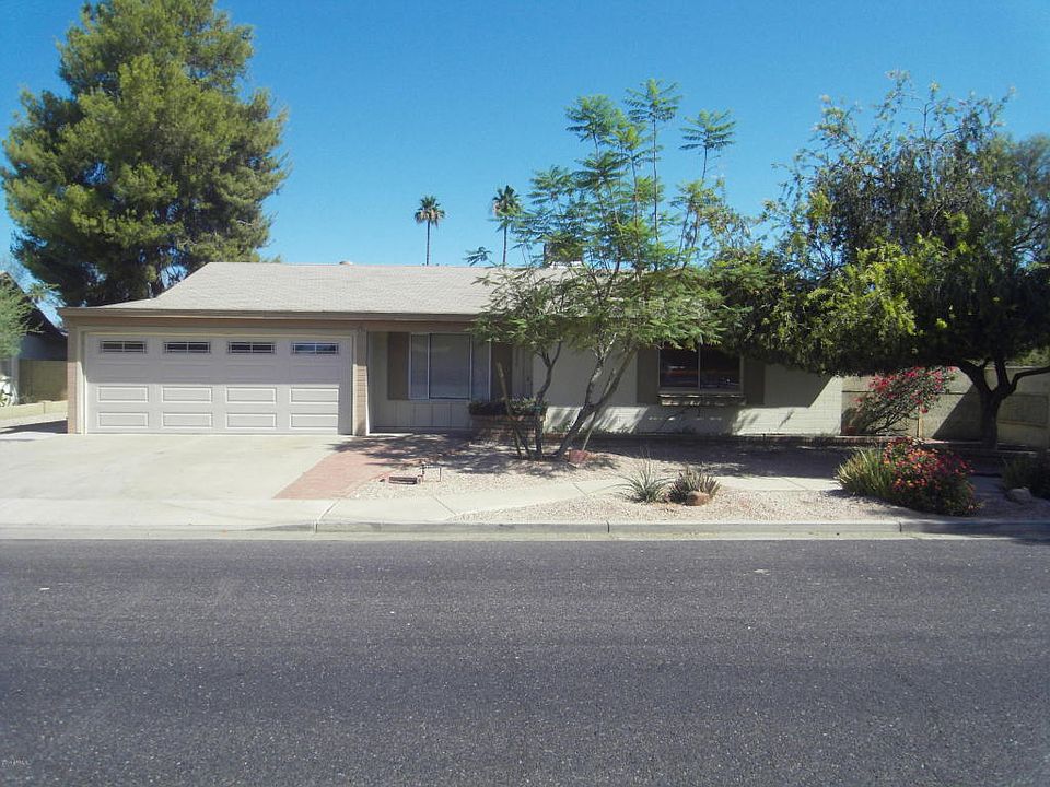 1st image of 2320 W Calle Iglesia Ave