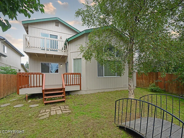 264 Dailey Ave — Photo 28