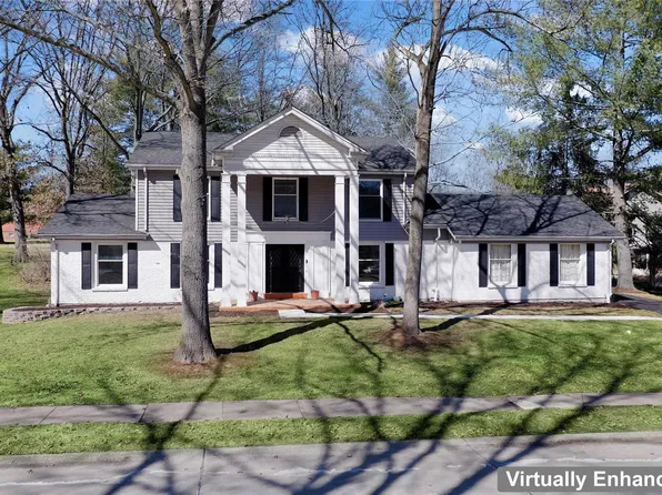 15209 Isleview Dr, Chesterfield, MO 63017