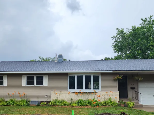 424 5th St SW, Perham, MN 56573