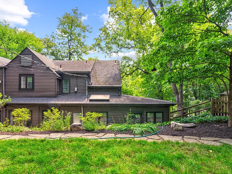 3402 Halcyon Dr — Photo 61