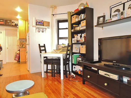 Rented by J Misrahi Realty Corp | media 32