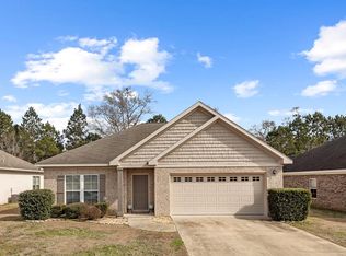106 Huron Dr, Dothan, AL 36301