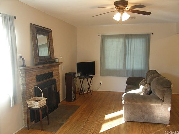 3rd image of 5908 Ibbetson Ave