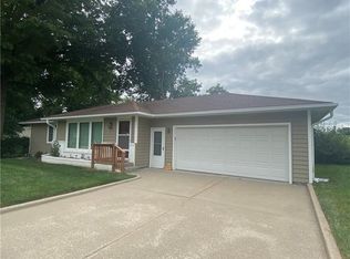 3350 Chatham Ave, Saint Joseph, MO 64506