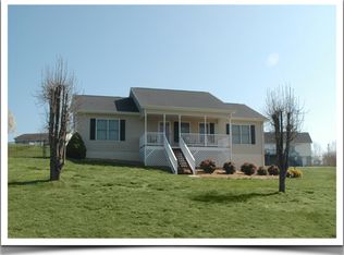 6516 Beech Tree Ct, Hickory, NC 28601