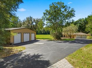 22063 Lake Lindsey Rd, Brooksville, FL 34601