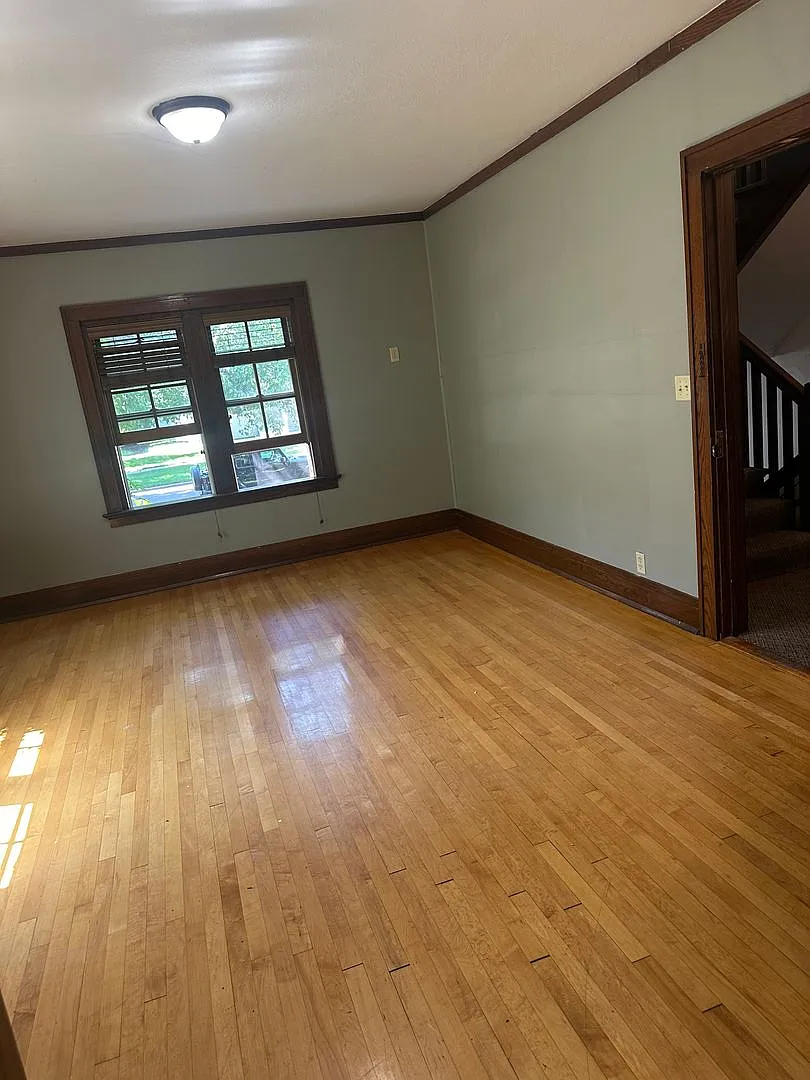 College Street Apartments — Photo 3