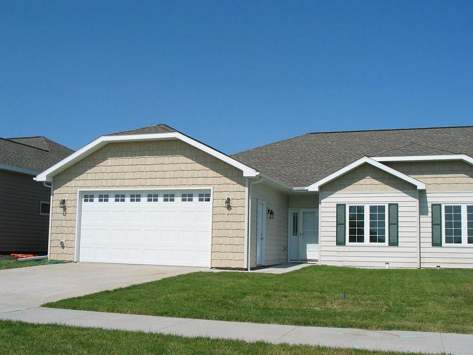 1st image of 2322 Pembrooke Dr