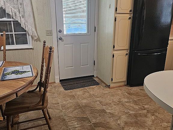 ENTRY DOOR 