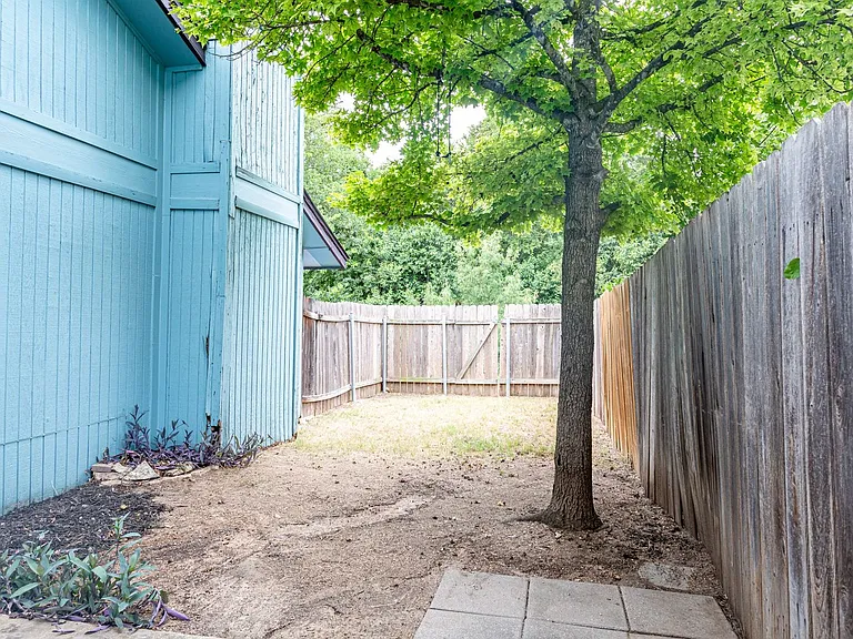 4709 Misty Slope Ln — Photo 15