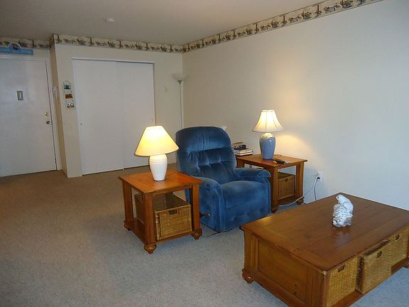 3rd image of 66 Whitefield Ave APT 105