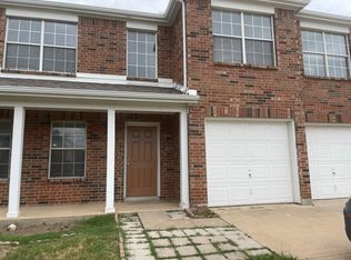 912 Beechwood Dr, Denton, TX 76210