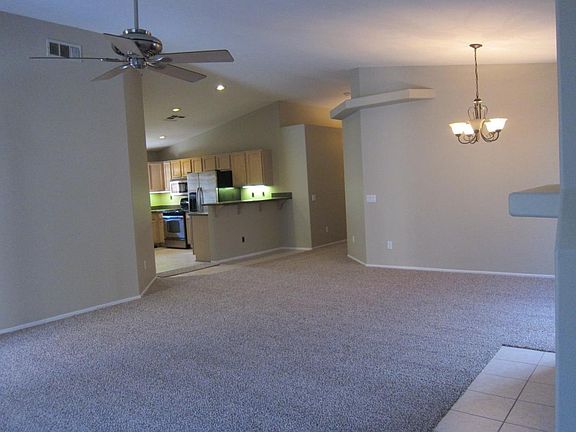 4th image of 52170 Avenida Madero