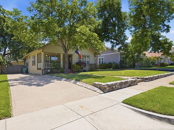 4th image of 4607 Collinwood Ave