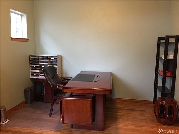 2nd image of 7518 NE 204th Pl