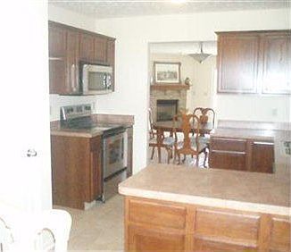 3rd image of 308 Breckenridge Oval