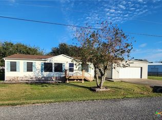 563 Carancahua Blvd, Palacios, TX 77465