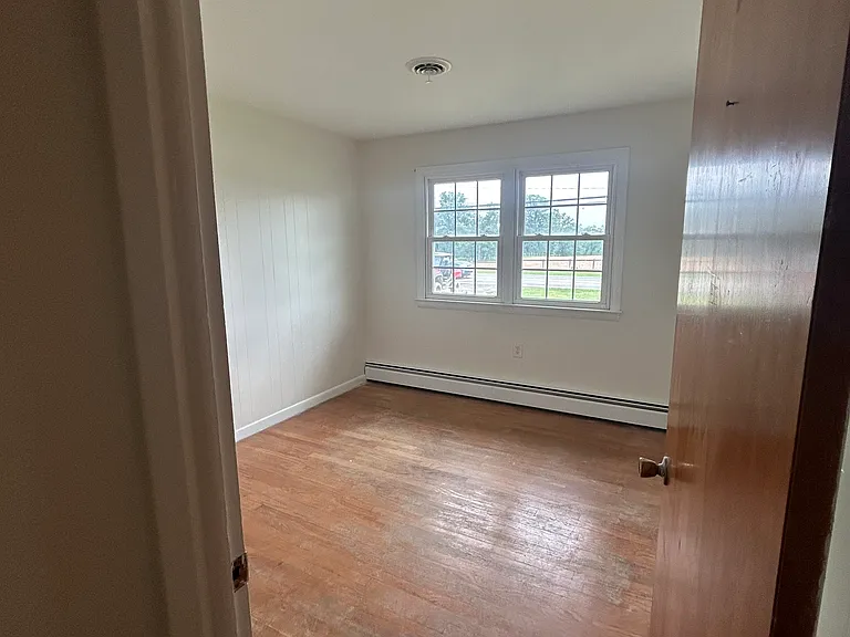 1502 Harkins Rd — Photo 5