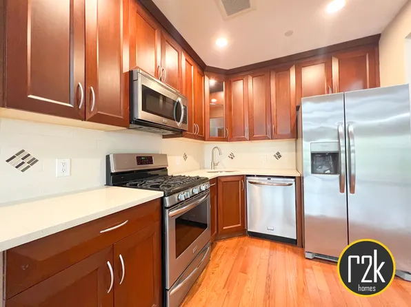 21-16 31st Avenue image 10 of 21