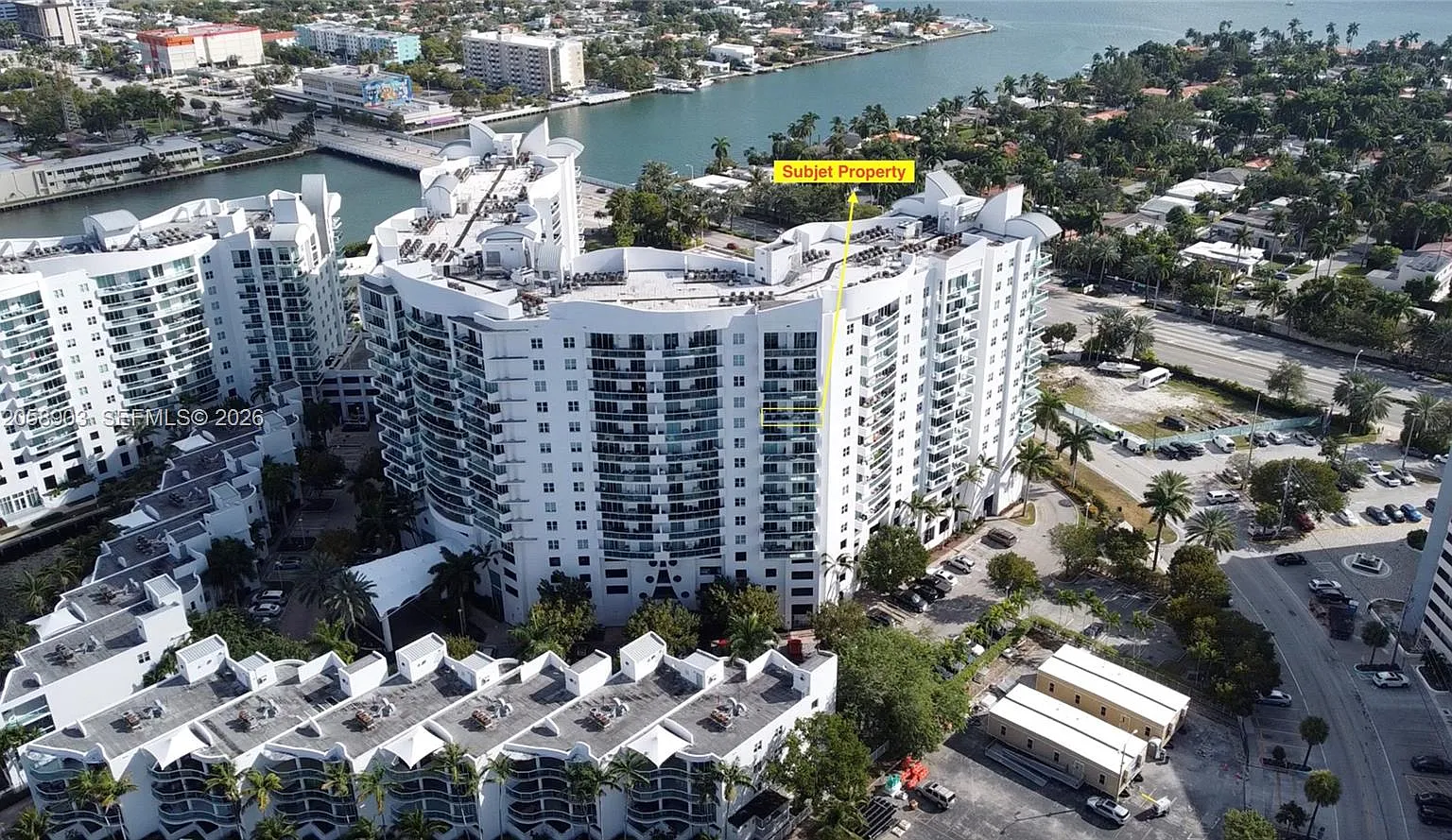 360 Condo A — Photo 2