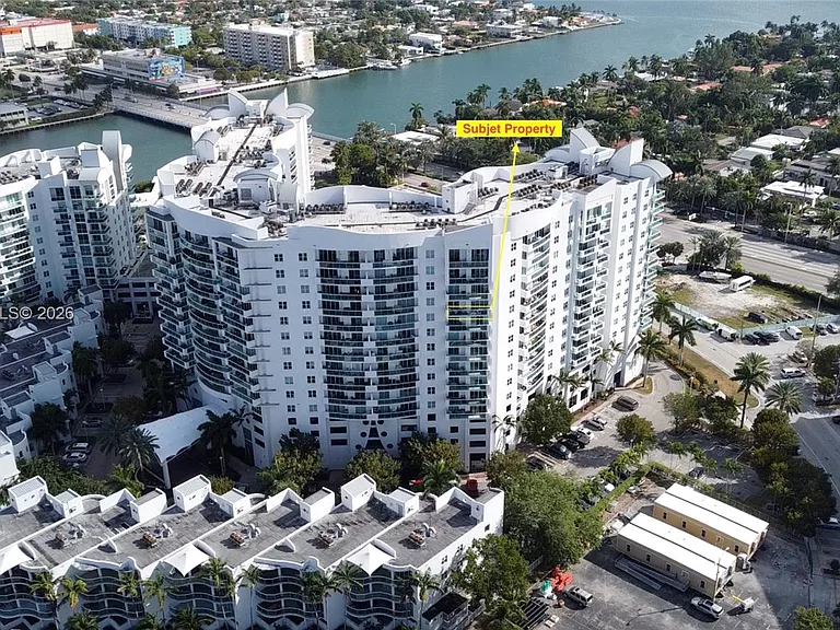 7900 Harbor Island Dr #1219 — Photo 2