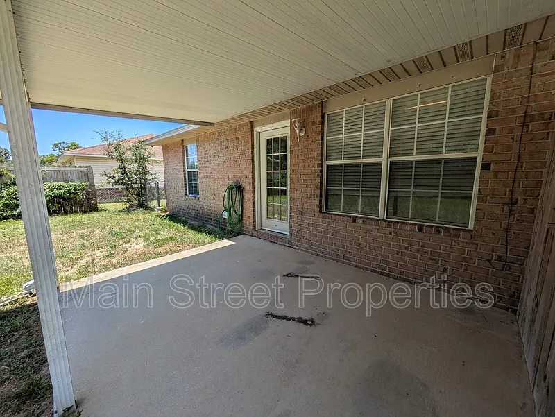 2 bed, 2.0 bath, 1073 sqft, $1,465 — Photo 2