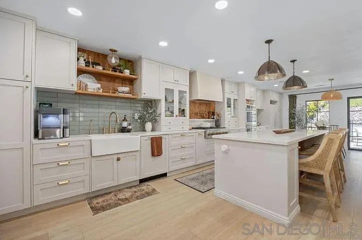 3641 Mount Aclare Ave — Photo 7