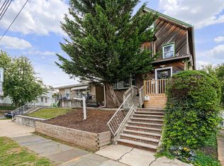 687 Avenue E, Bayonne, NJ 07002