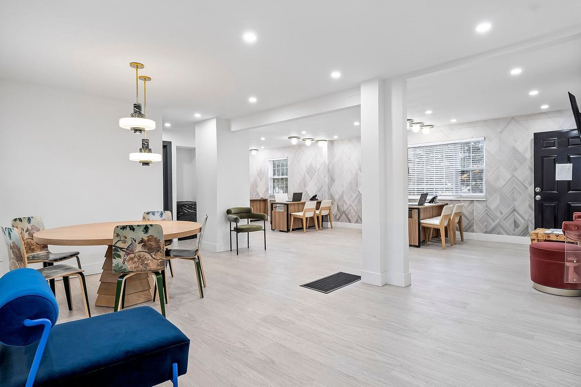 Leasing Office