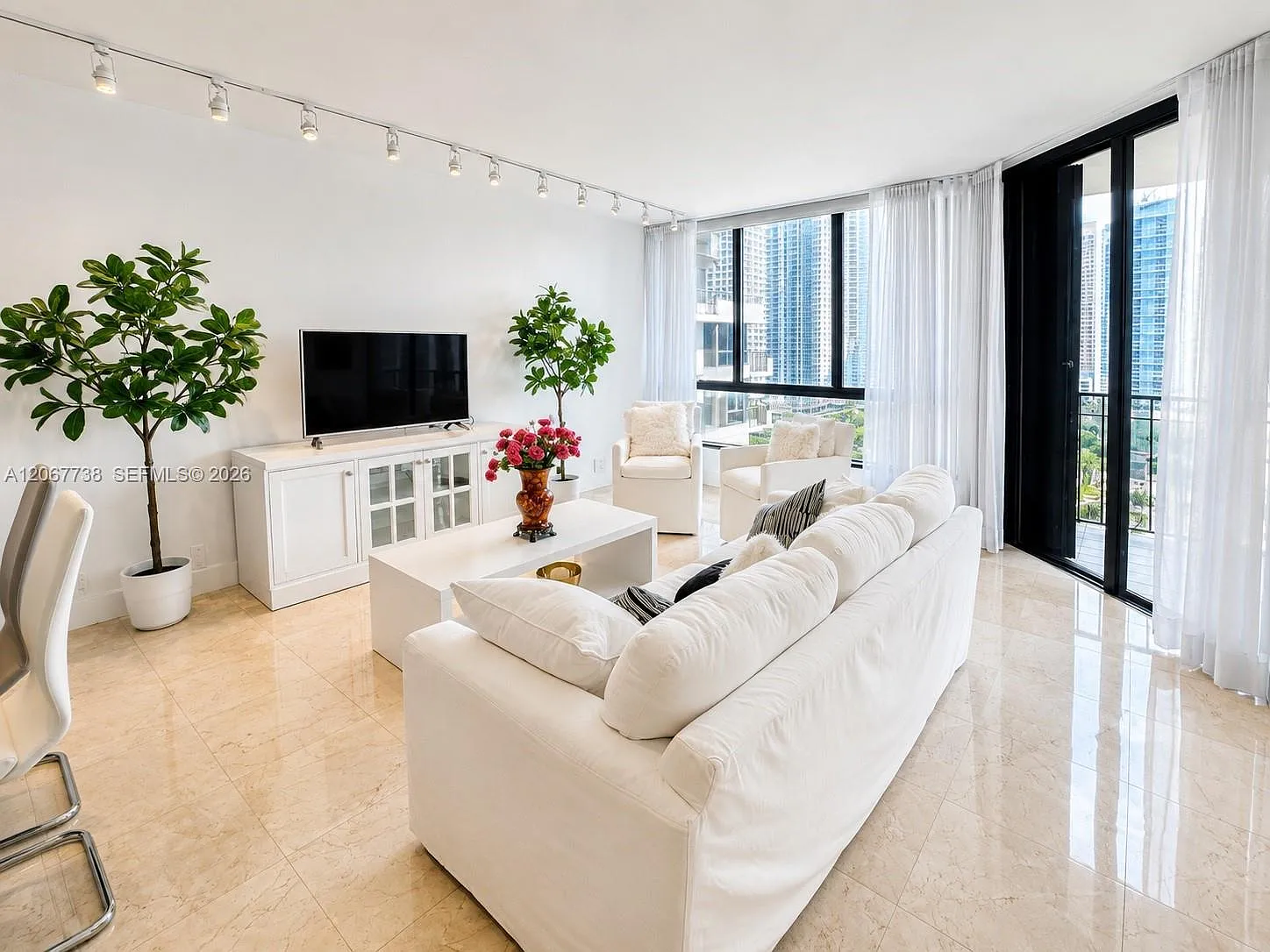 Brickell Key One Condo — Photo 2